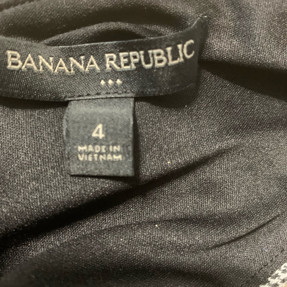 Banana Republic size 4 fit and flare dress - Picture 4 of 5